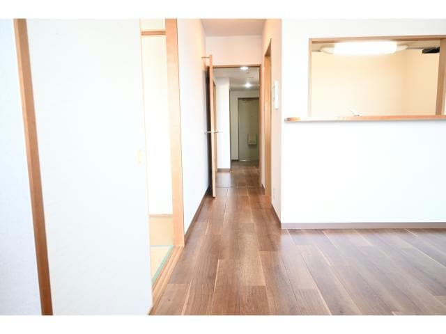  ファミーユ西梅田