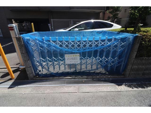  ファミーユ西梅田