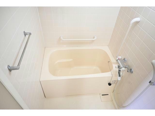  ファミーユ西梅田