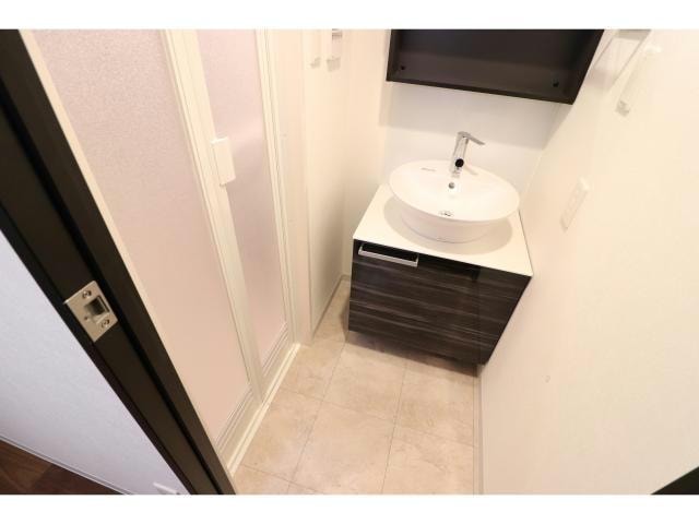  ナンバー77 UMEDA