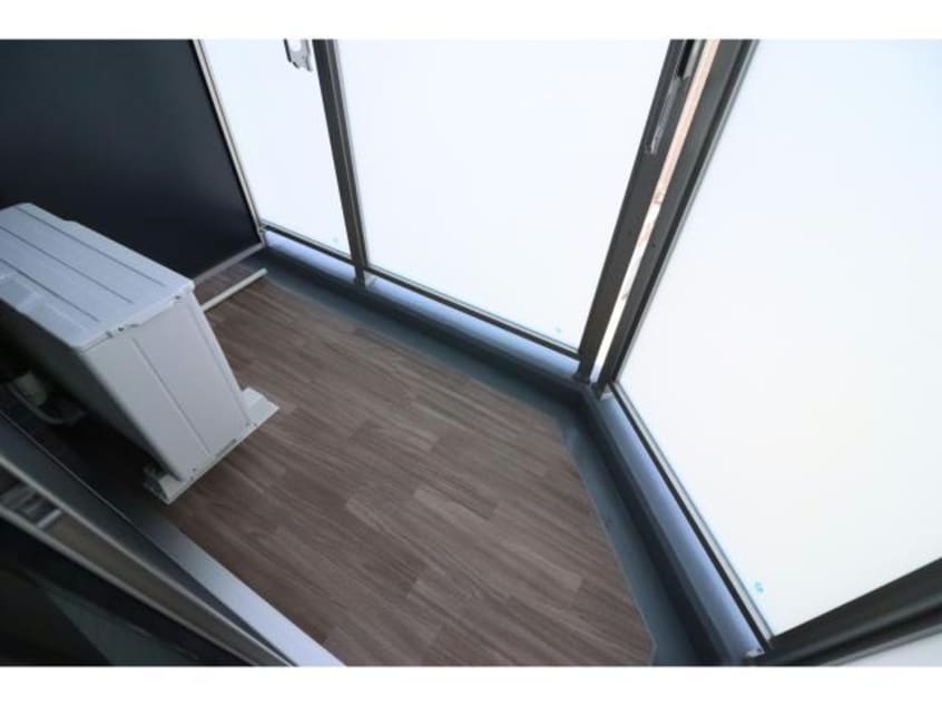  ナンバー77 UMEDA