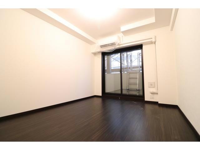  アルグラッド梅田WEST