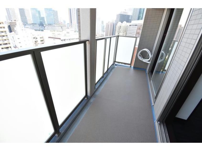  アルグラッド梅田WEST