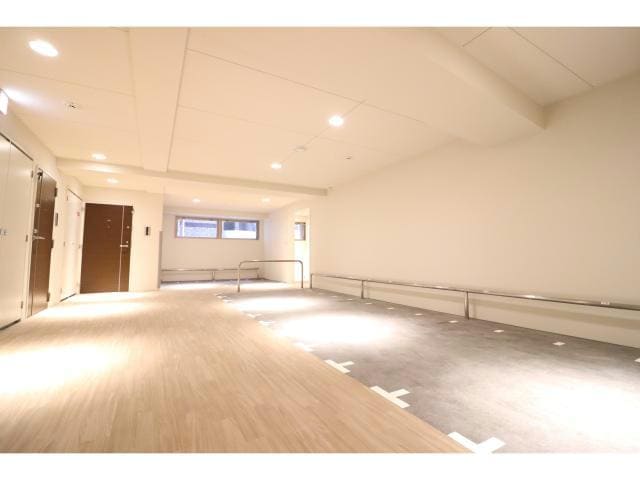  セレニテ本町reflet