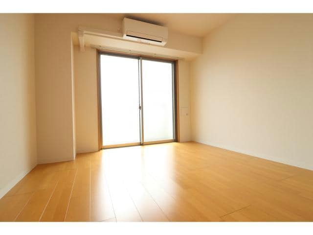  UMEDA ISLAND RESIDENCE