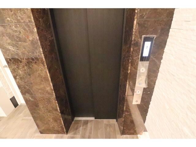  アドバンス西梅田ビオス