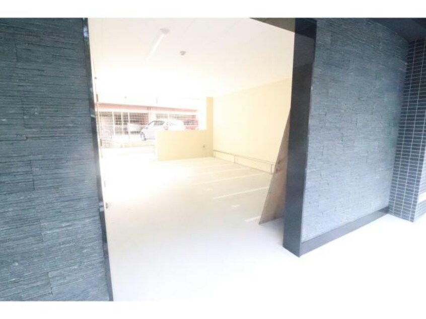  アドバンス西梅田ビオス