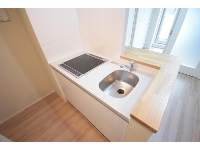  ラグレース天六