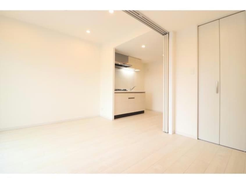  シーズンフラッツ梅田NORTH