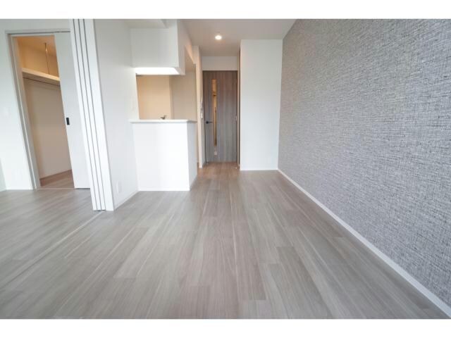  コンフォリア・リヴ本町WEST　Q