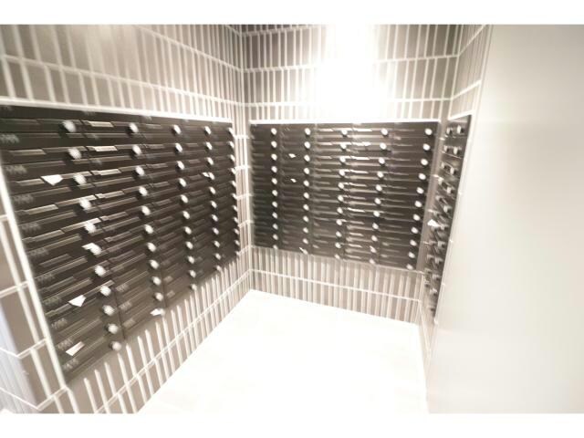  コンフォリア・リヴ本町WEST　Q