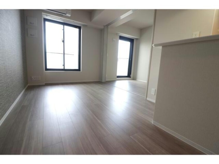  コンフォリア・リヴ本町WEST　Q