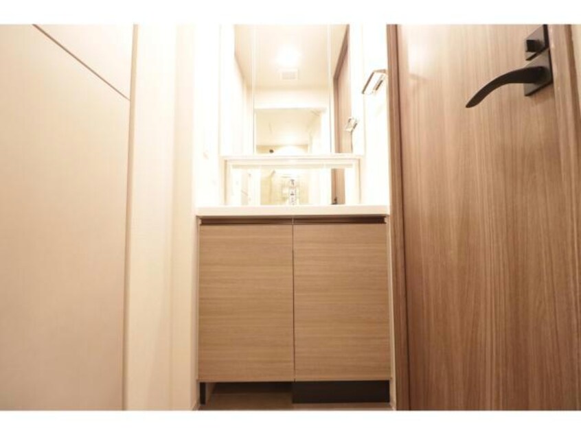  コンフォリア・リヴ本町WEST　Q