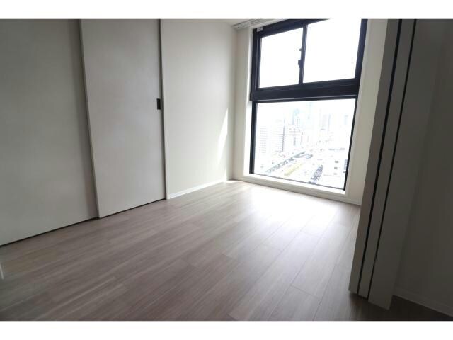  コンフォリア・リヴ本町WEST　Q