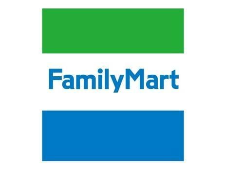 ファミリーマートマツエダ北堀江店(コンビニ)まで185m グランドメゾン北堀江レジデンス