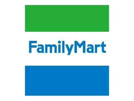 ファミリーマート曽根崎一丁目店(コンビニ)まで169m セレニテ東梅田アリエ