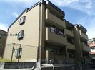 ファミーユ浅井Ａ棟の外観