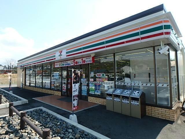 セブンイレブン日進三本木町店(コンビニ)まで677m ドミトリー587