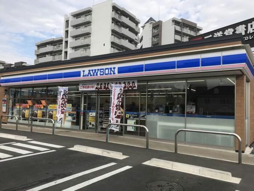 ローソン日進香久山四丁目店(コンビニ)まで609m 鈴の木ハイツＢ