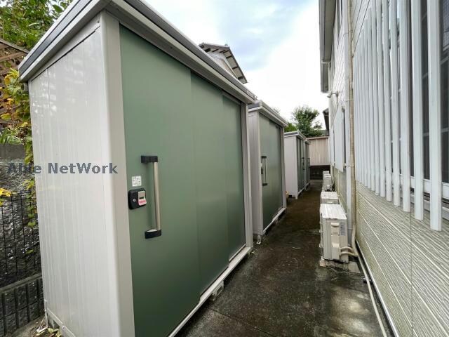 物置 スプリングベル