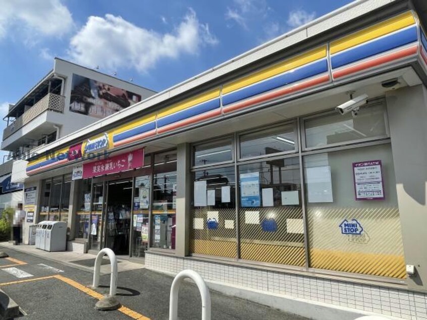 ミニストップ名古屋黒沢台店(コンビニ)まで750m クレックス鳴丘