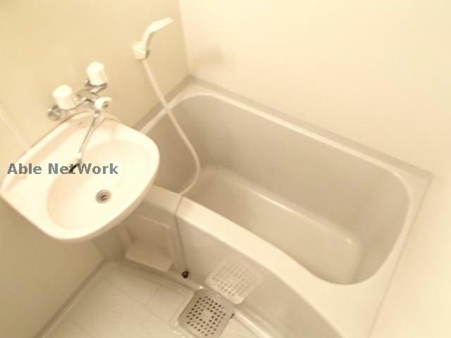 ※同物件、別部屋の写真です レイール赤池