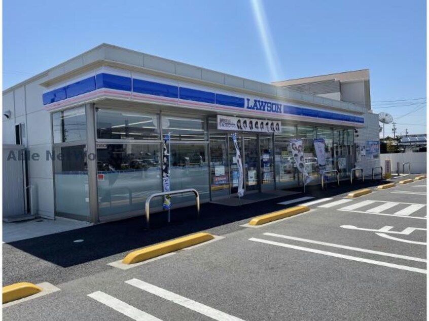 ローソンみよし木之本店(コンビニ)まで379m ルミエール大坪