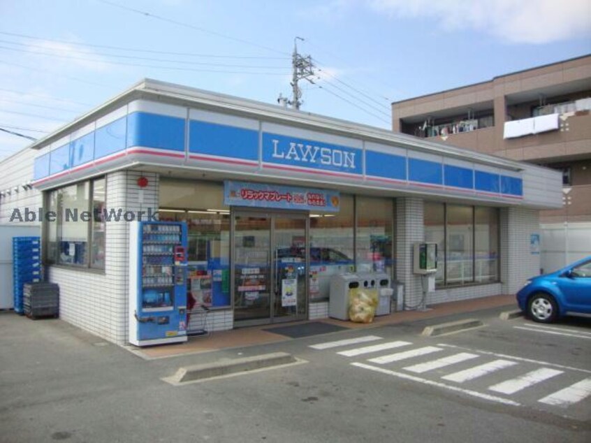 ローソン緑区神ノ倉店(コンビニ)まで489m リ・ウルス神ノ倉