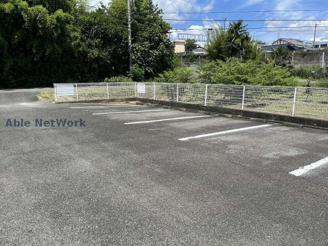  Surplus Two 金田荘