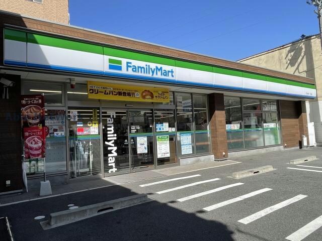 ファミリーマート天白原一丁目店(コンビニ)まで504m エラトパレス
