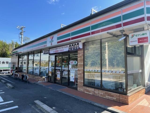 セブンイレブン日進梨子ノ木店(コンビニ)まで792m プレリー南山
