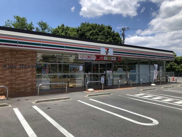 セブンイレブンみよし三好丘5丁目店(コンビニ)まで520m シャルムB