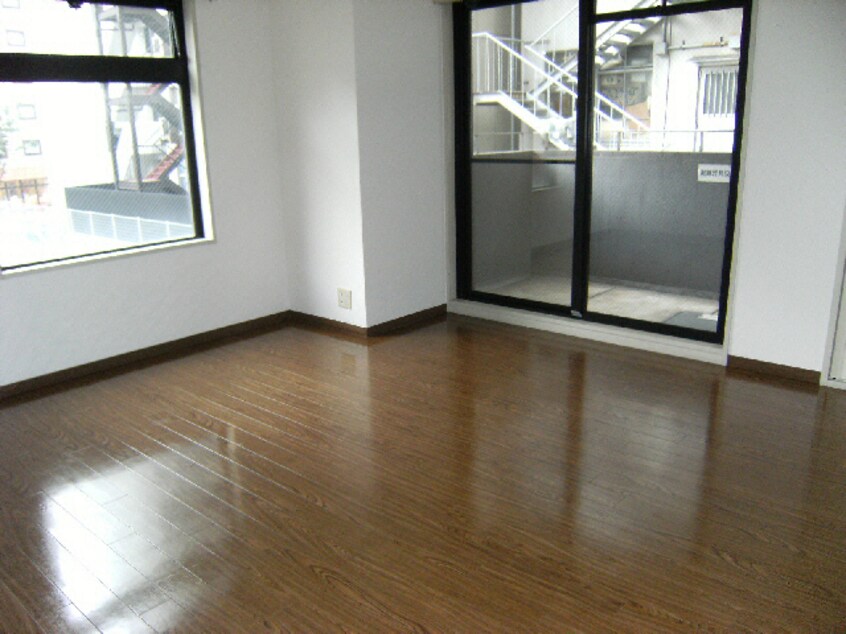  ユーシン大手前