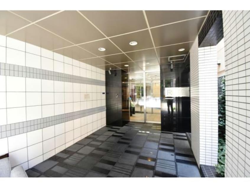  大阪メトロ堺筋線/堺筋本町駅 徒歩2分 8階 築18年