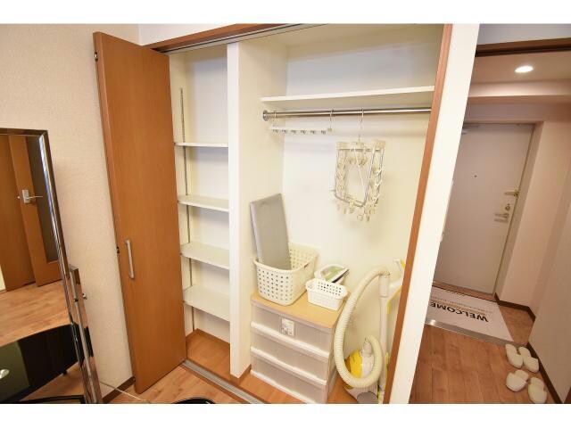  大阪メトロ谷町線/東梅田駅 徒歩9分 8階 築17年