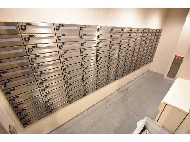  大阪メトロ堺筋線/堺筋本町駅 徒歩3分 14階 築18年