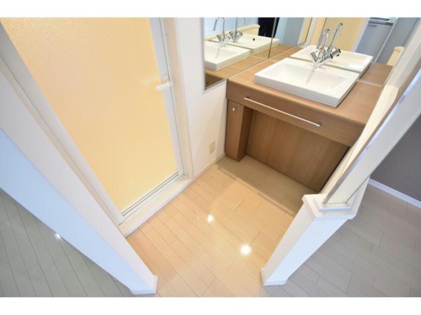  大阪メトロ堺筋線/堺筋本町駅 徒歩3分 8階 築18年