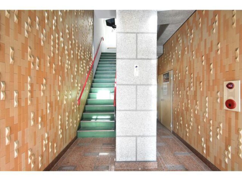  大阪メトロ谷町線/谷町六丁目駅 徒歩5分 4階 築34年