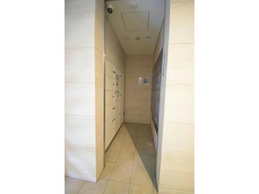  プレサンス堺筋本町フィリア