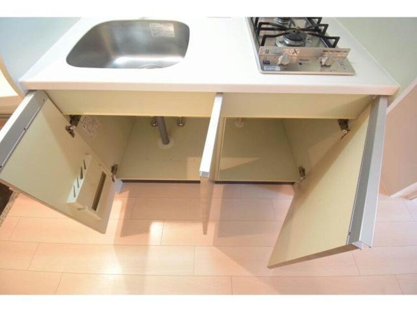  プレサンス堺筋本町フィリア