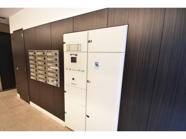  大阪メトロ谷町線/南森町駅 徒歩6分 6階 築18年