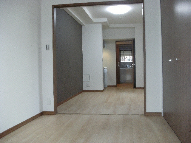  レオンコンフォート大手通