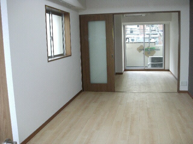  レオンコンフォート大手通