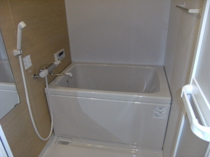  大阪メトロ御堂筋線/心斎橋駅 徒歩3分 5階 築11年