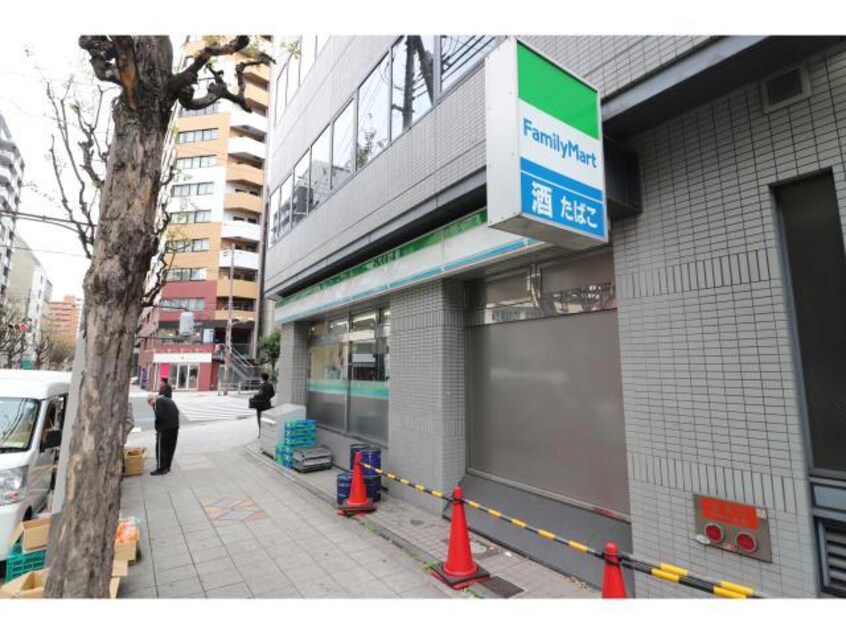 ファミリーマート内本町店(コンビニ)まで188m 大阪メトロ谷町線/谷町四丁目駅 徒歩6分 4階 築9年