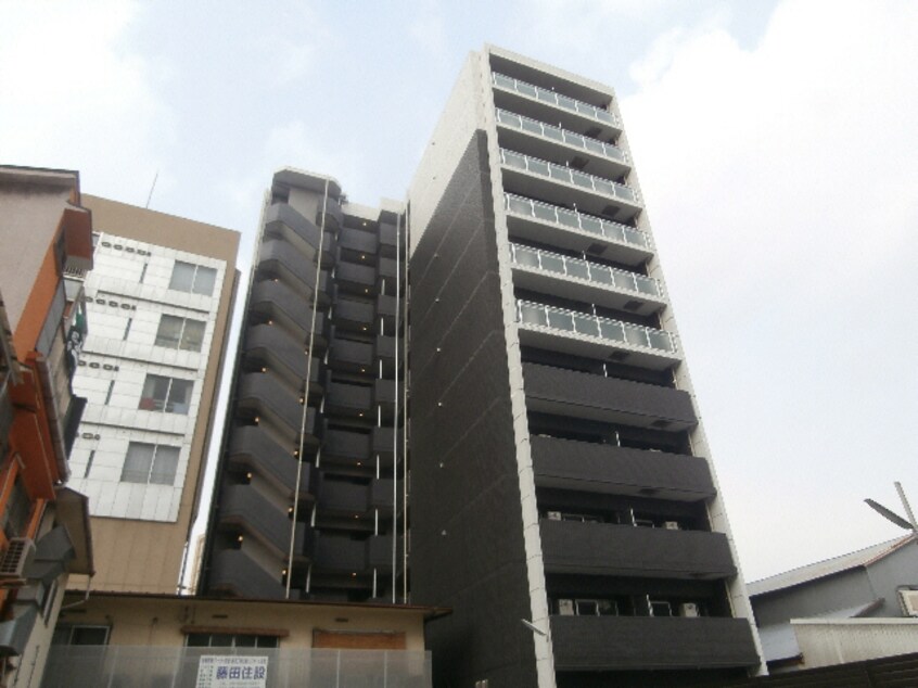  大阪メトロ御堂筋線/中津駅 徒歩14分 4階 築10年