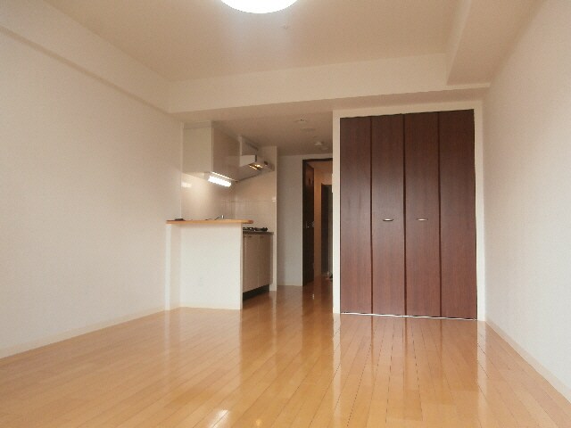  大阪メトロ御堂筋線/中津駅 徒歩3分 8階 築18年