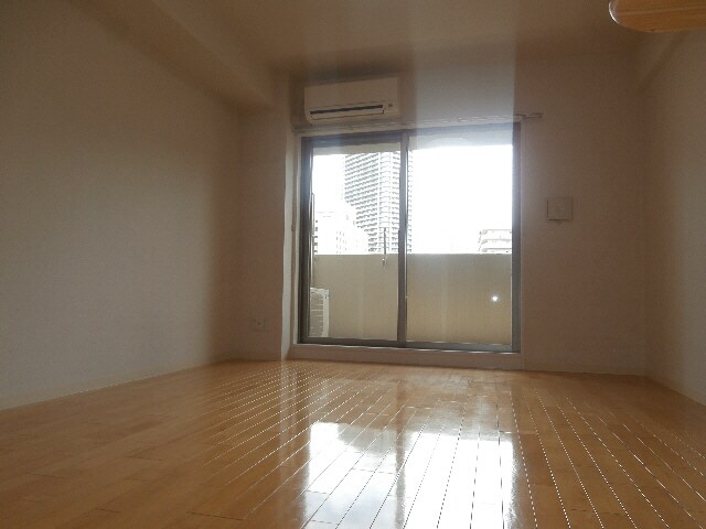  大阪メトロ御堂筋線/中津駅 徒歩3分 8階 築18年