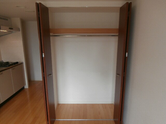  大阪メトロ御堂筋線/中津駅 徒歩3分 8階 築18年