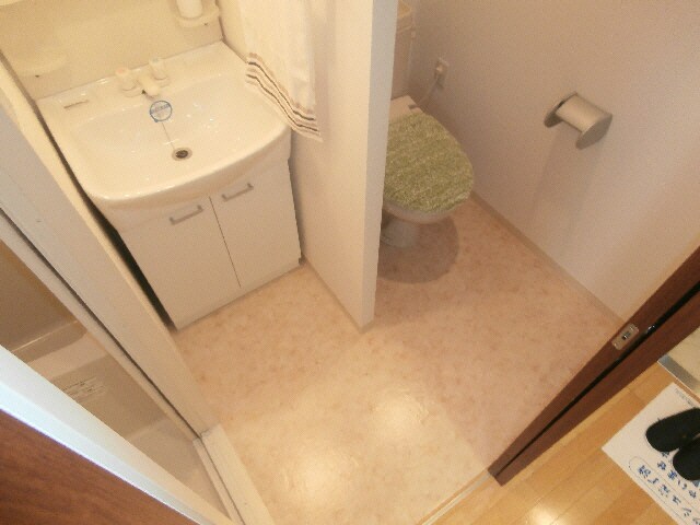  大阪メトロ御堂筋線/中津駅 徒歩3分 5階 築18年